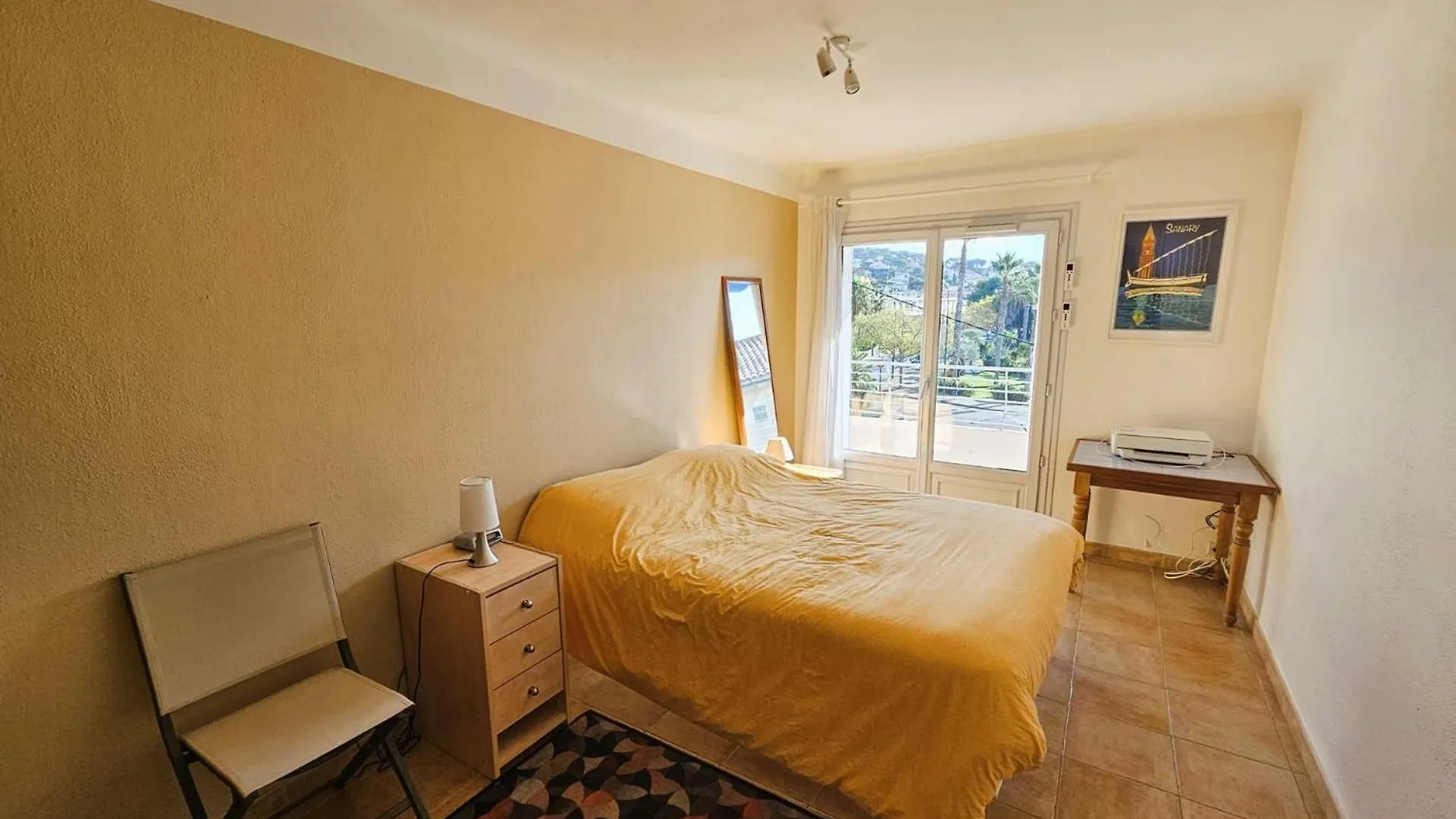 Bel Appartement Avec Balcon A 300M De Plage, Climatisation, Internet... Six-Fours-les-Plages France