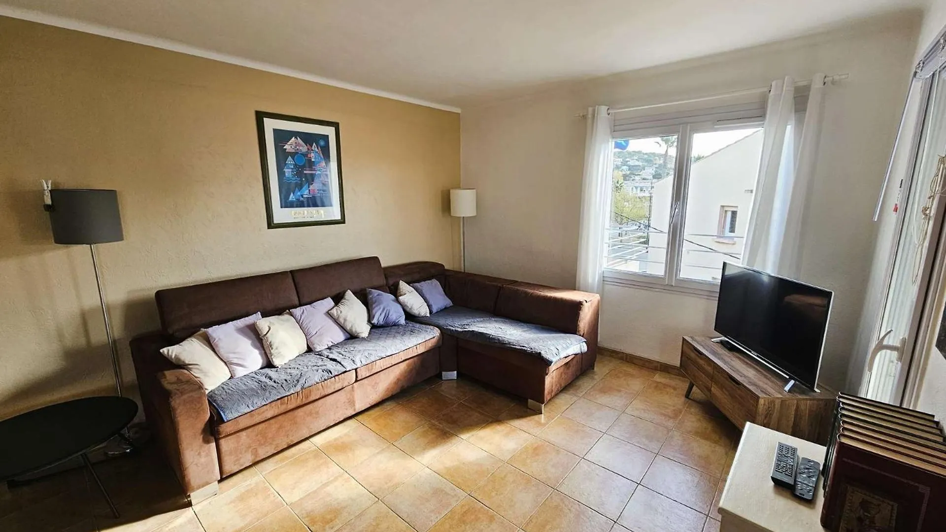Apartment Bel Appartement Avec Balcon A 300M De Plage, Climatisation, Internet... Six-Fours-les-Plages France